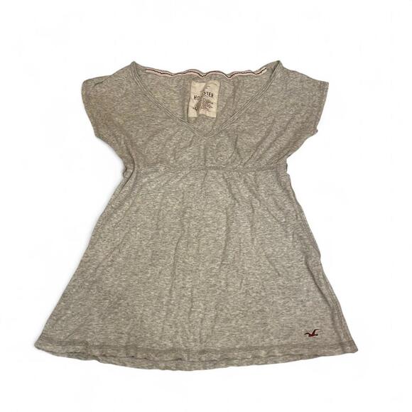 Hollister Tops - Hollister Co. Women's Grey and Cream Shirt